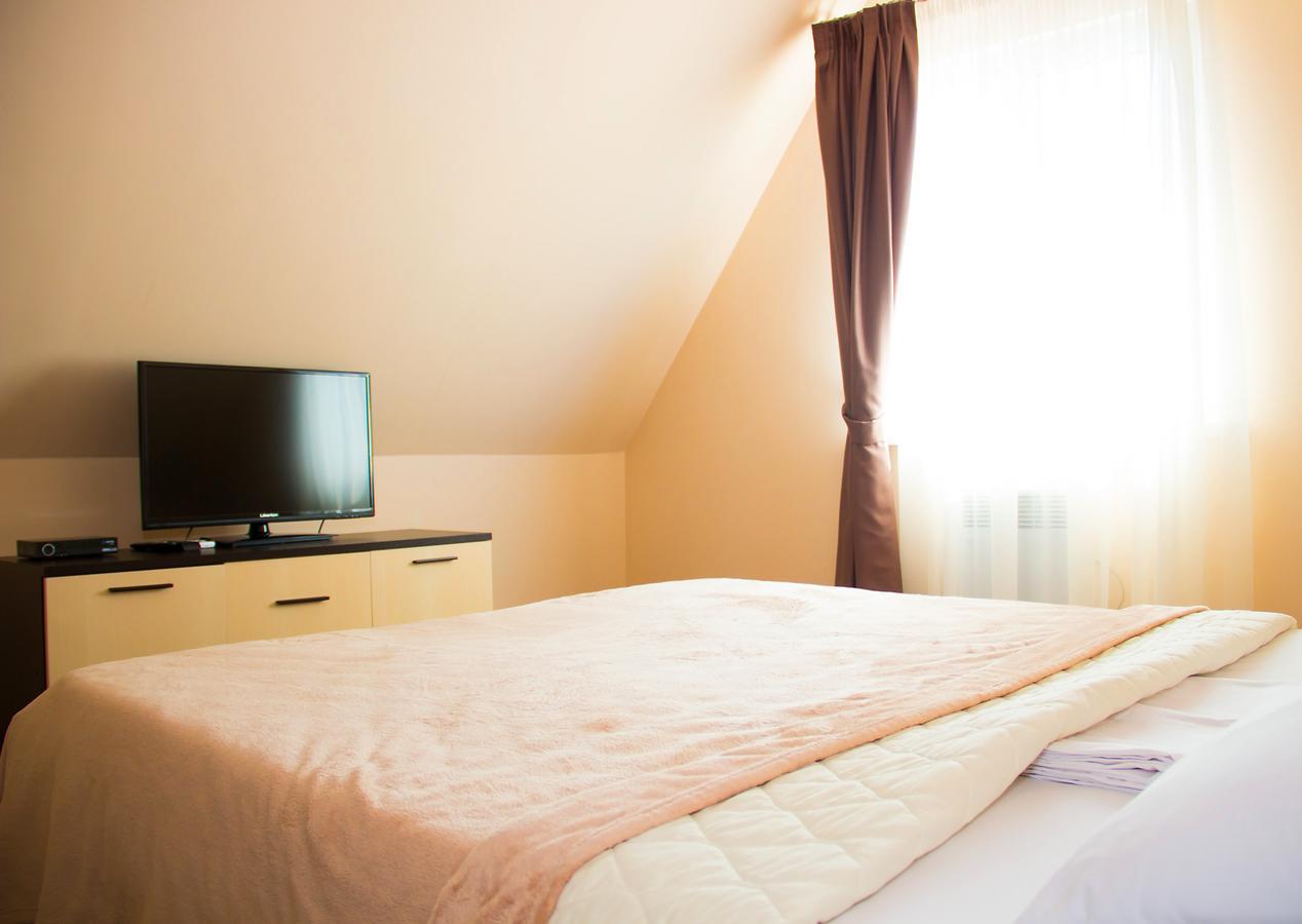Hotel Promenad 자토카 외부 사진