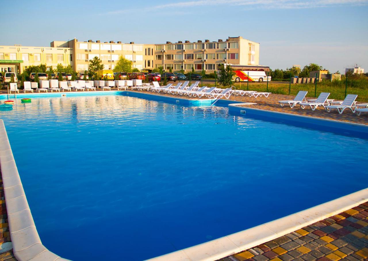 Hotel Promenad 자토카 외부 사진
