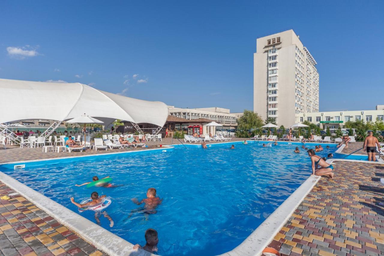 Hotel Promenad 자토카 외부 사진